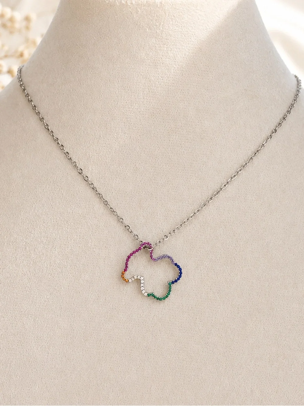 Multicolor Clover Pendant Necklace bear 45 cm